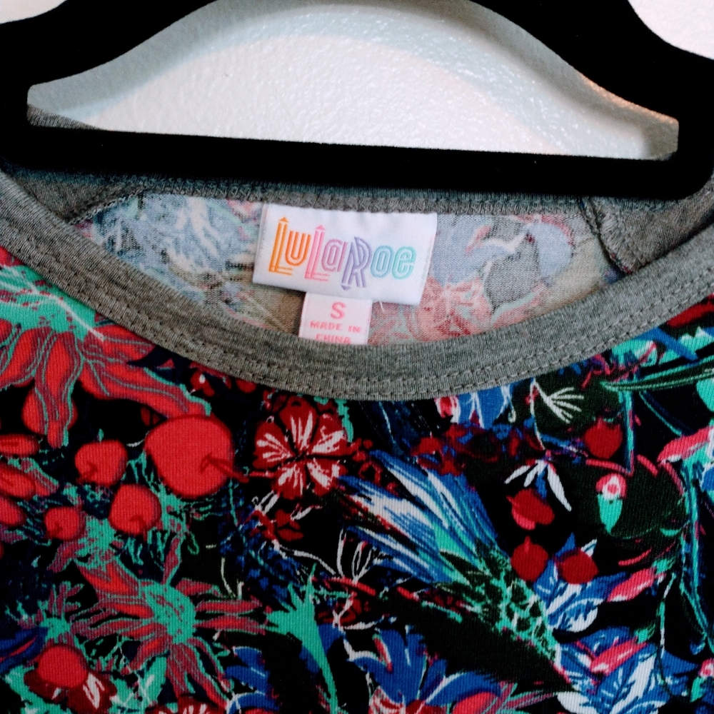 NWT lularoe floral color blocked top xs Randy - Picture 2 of 5